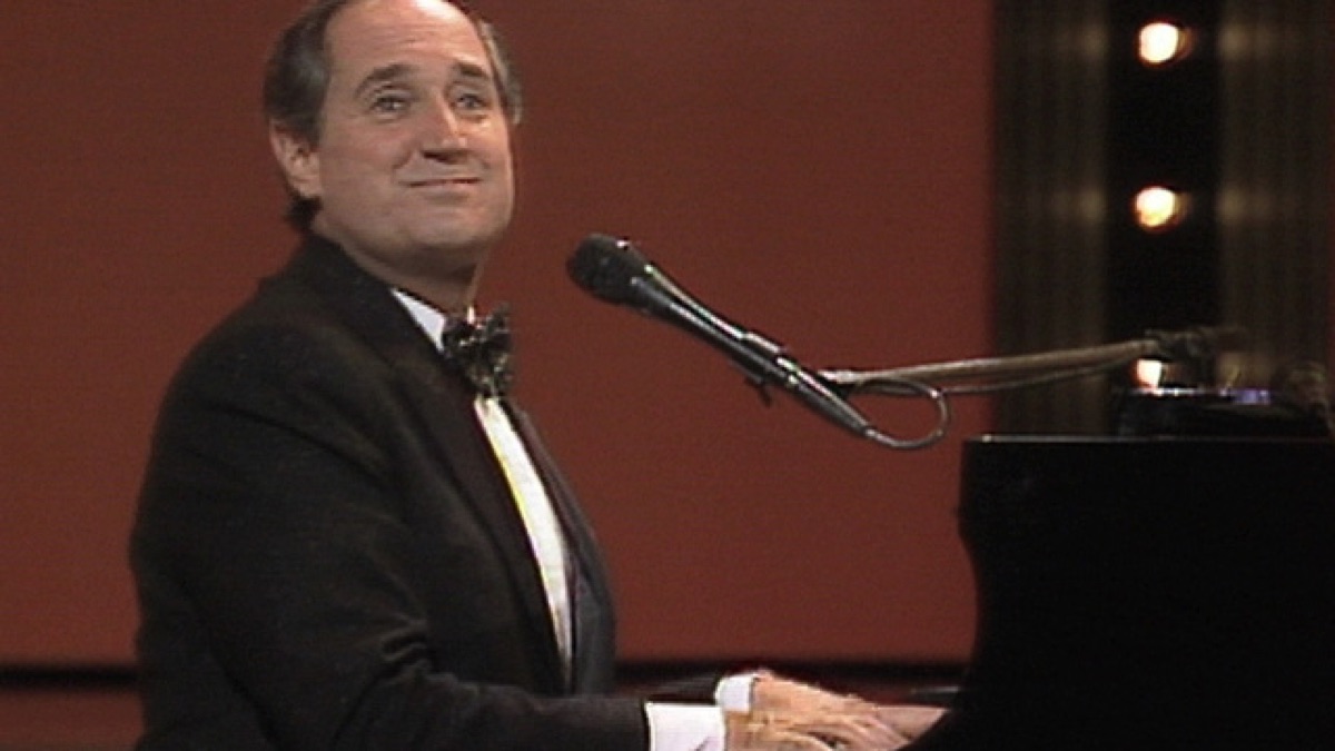 Neil Sedaka Biography: Brooklyn Roots, Legendary Hits & Net Worth 2 neil