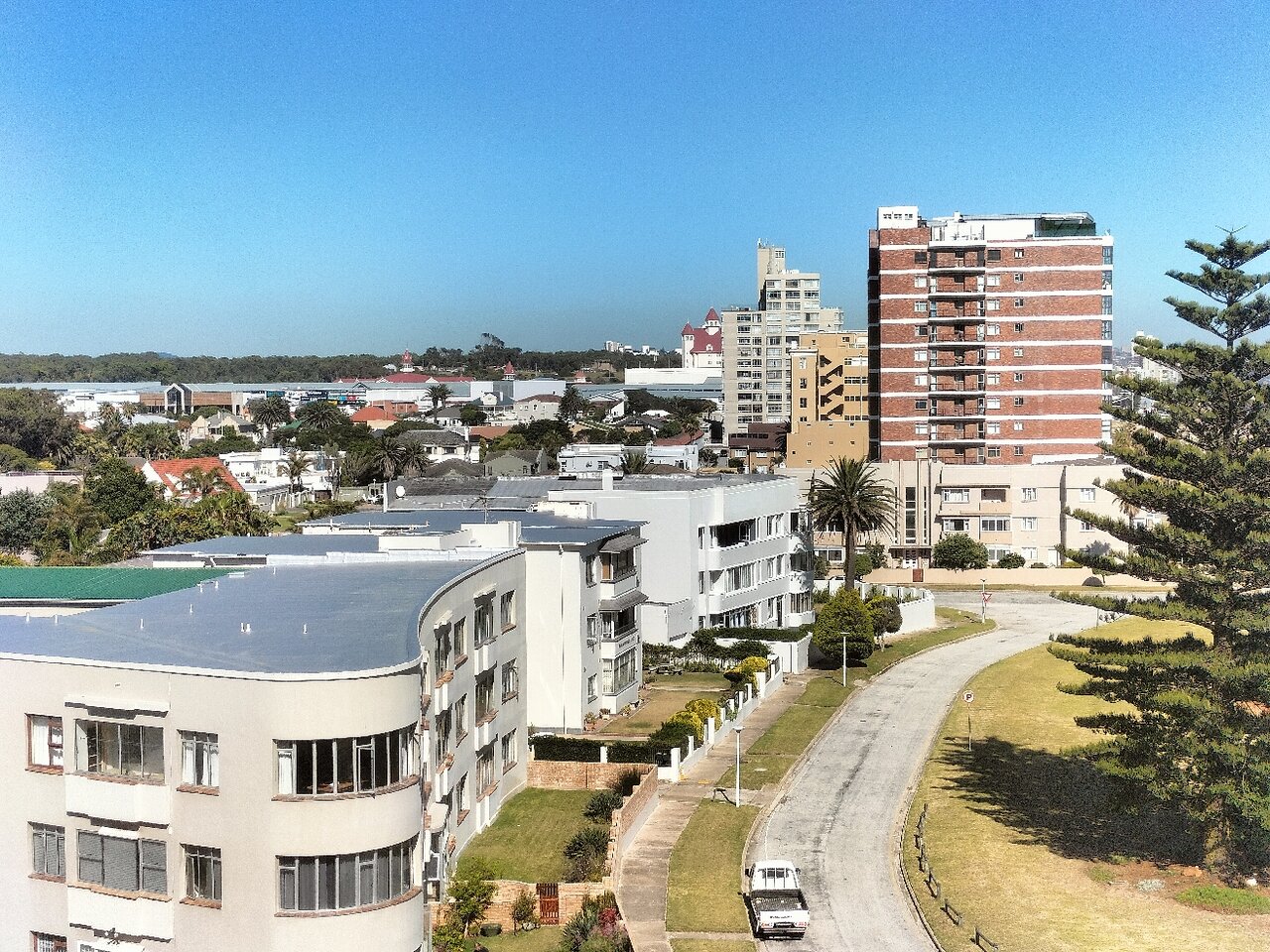 Gqeberha (Eastern Cape) – Affordable Coastal Living