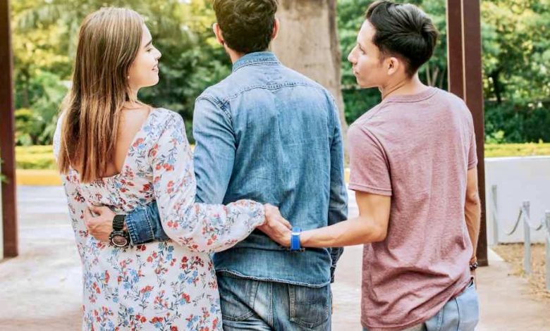 Top 10 Humble Ways Men & Women Can Notice a Cheating Partner – Real-Life Signs, Tech Awareness & Social Insights 9 IMG 6600