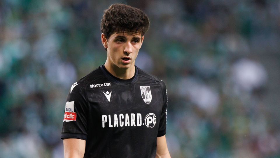 Manu Silva Biography 2026: Age, Career Journey, Injury Comeback and Real Story Behind Benfica’s Midfield Fighter 2 Manu Silva
